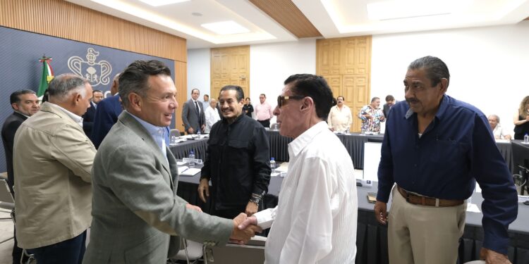 Reafirma Pablo Lemus diálogo permanente con las y los trabajadores de Jalisco