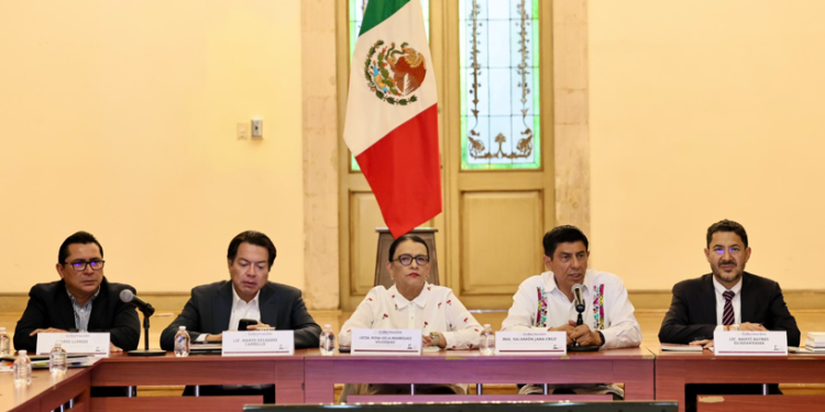 Gobierno federal reanuda diálogo con la CNTE