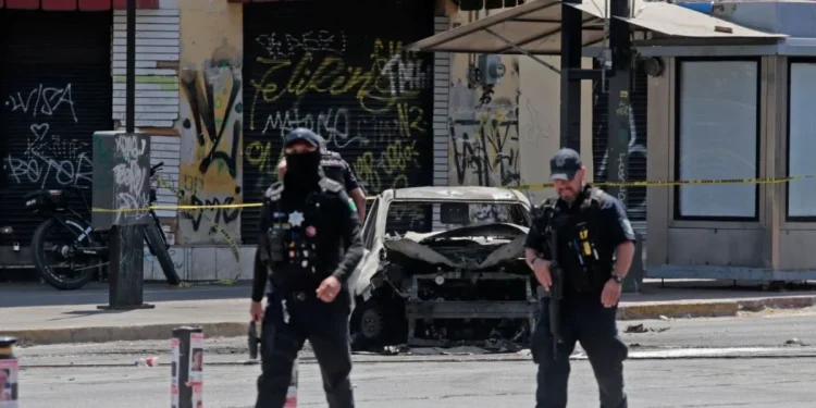 Vive Colima tarde de Narcobloqueos