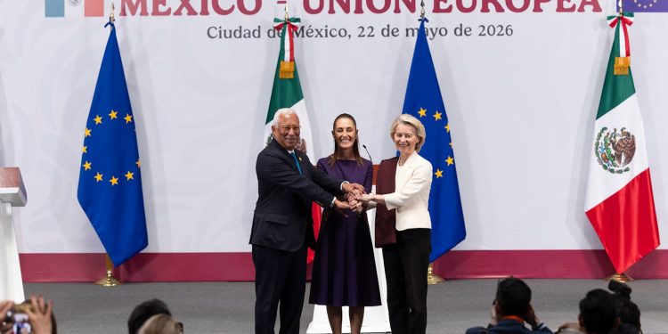 México y la UE firman acuerdo global de modernización