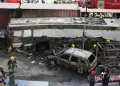 Tren choca contra autobús y deja ocho muertos en: Bangkok, Tailandia