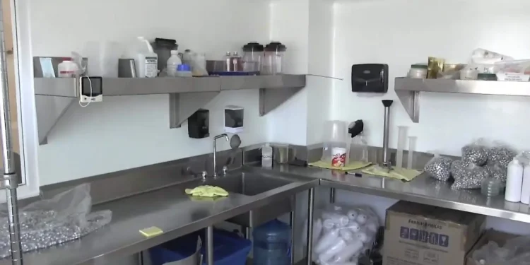 Aseguran laboratorio de medicamentos en Zapopan 🚨💊