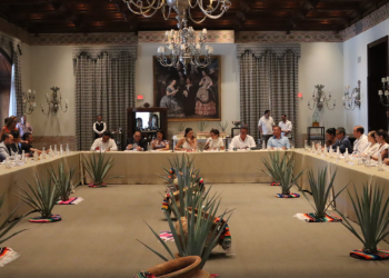 Instala Jalisco comité del pueblo mágico de Tequila