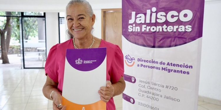 Entregan visas estadounidenses con proyecto Jalisco Sin Fronteras