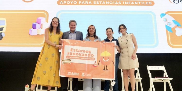 Entrega Gobierno de Jalisco apoyos económicos a 103 estancias infantiles del estado