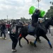 Manifestantes se enfrentan en los ingresos del estadio CDMX